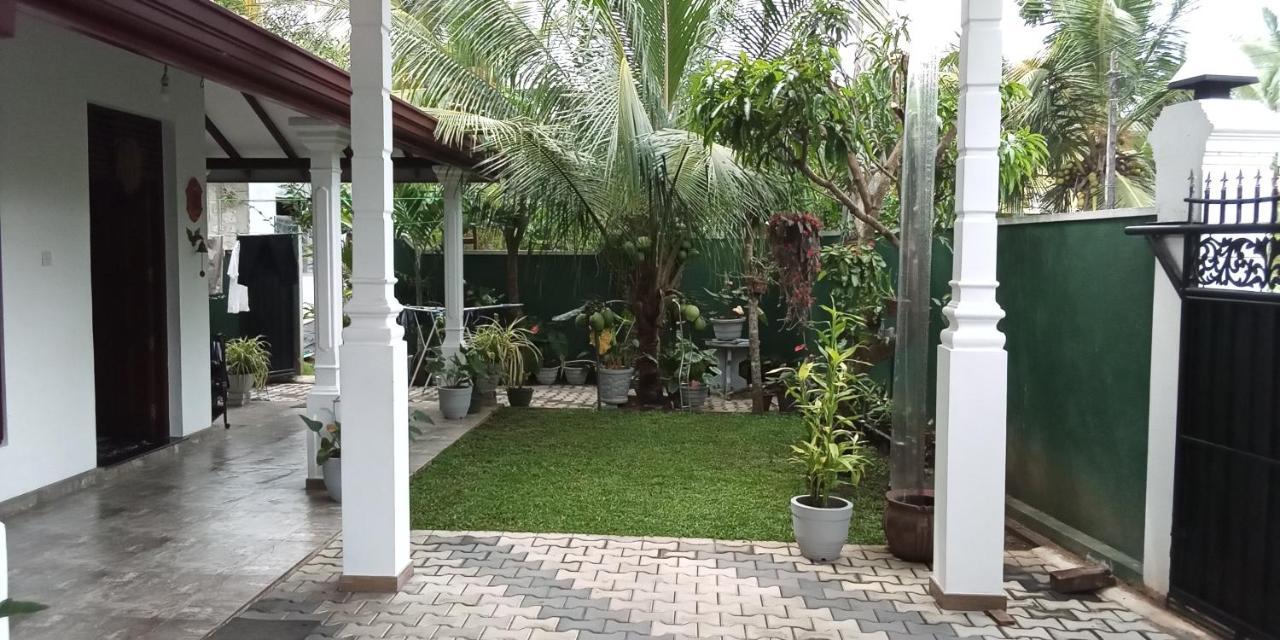 Movi Holiday Apartment Бентота Екстер'єр фото